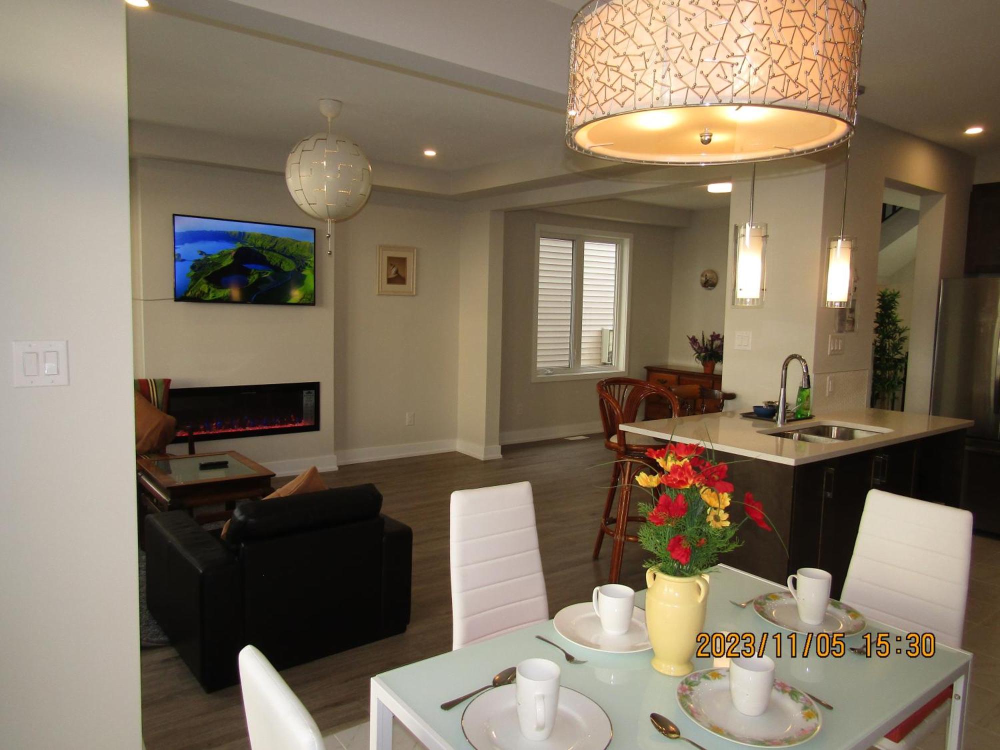 Homestay Moral's Inn- Ottawa